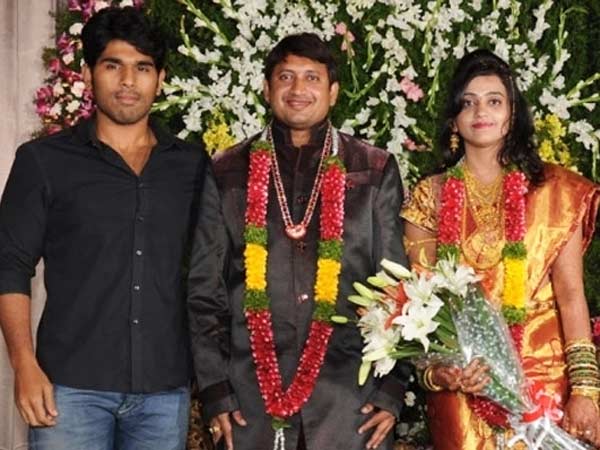 నిర్మాత పెళ్లి రిసెప్షన్ లో మెరిసిన మెగా హీరోలు(ఫోటోలు)