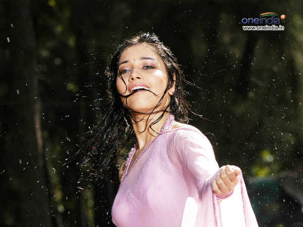 క్యూట్ తమన్నా...హాట్ హాట్ గా...(ఫోటో ఫీచర్)