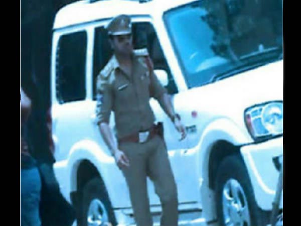 కేక పుట్టిస్తున్న ‘జంజీర్’ చరణ్, ప్రియాంక జంట (ఫోటోలు)