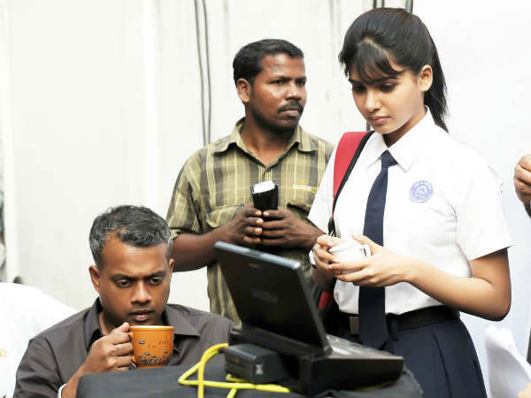 'ఎటో వెళ్లి పోయింది మనసు' (ఫొటో ఫీచర్)