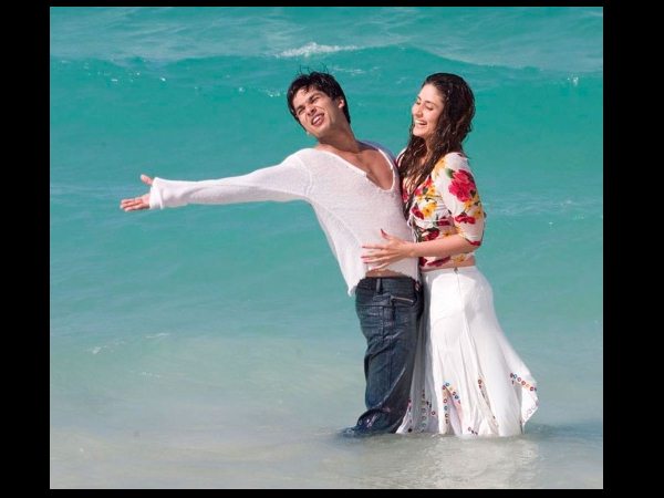  ఫొటోలు అదుర్స్: కరీనాతో షాహిద్ రోమాన్స్