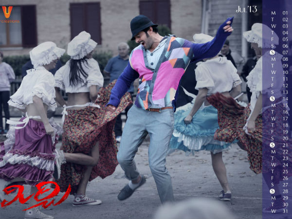 ప్రభాస్ న్యూ ఇయిర్ విషెష్ ఇలా ...(ఫోటో ఫీచర్)