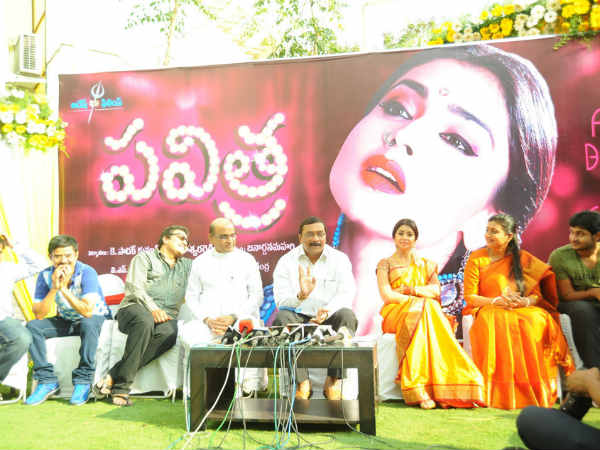  స్త్రీల గౌరవాన్ని పెంచే వేశ్యగా శ్రీయ(ఫోటో ఫీచర్)