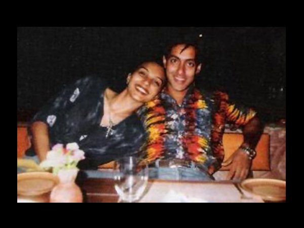 పాకిస్థాన్ గర్ల్ ఫ్రెండ్తో సల్మాన్ ఖాన్ (రేర్ ఫోటోలు)
