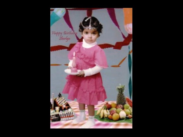 కామసూత్ర లేడీ ‘షెర్లిన్ చోప్రా’ చిన్ననాటి, రేర్ ఫోటోస్