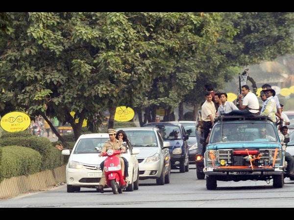 హాట్ ఇలియానా గుర్రం సవారి(ఫోటో ఫీచర్)