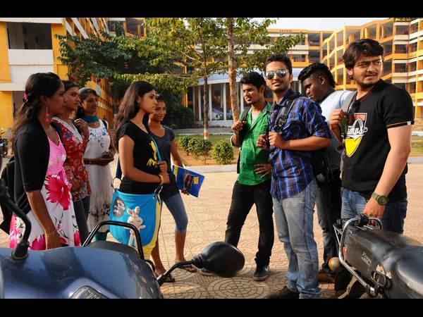 ‘మండోదరి’ మూవీ విశేషాలు (ఫోటో ఫీచర్)