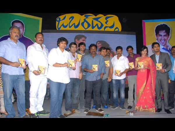 సిద్ధార్థ-సమంత ‘జబర్‌దస్త్’ ఆడియో వేడుక (ఫోటోలతో)