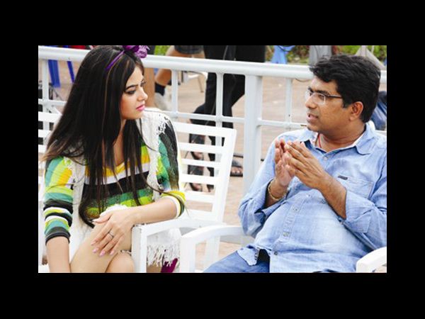 నాగ్ ‘గ్రీకు వీరుడు’ వర్కింగ్ స్టిల్స్ సూపర్బ్ (ఫోటోలు)