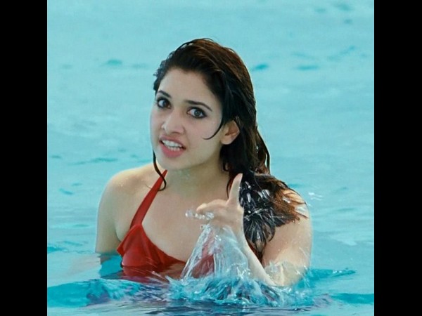 తడిపొడిగా స్విమ్ సూట్ లో తమన్నా (ఫోటో ఫీచర్)