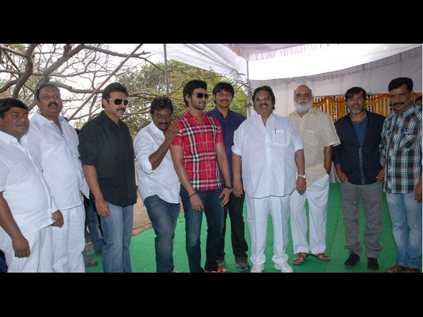 బెల్లకొండ తనయుడితో...వినాయక్ చిత్రం ప్రారంభం (ఫోటోలు)