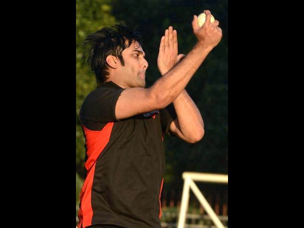 రాంచీ లో తెలుగు స్టార్ హీరోలు- ప్రాక్టీస్ మ్యాచ్ (ఫోటోలు)