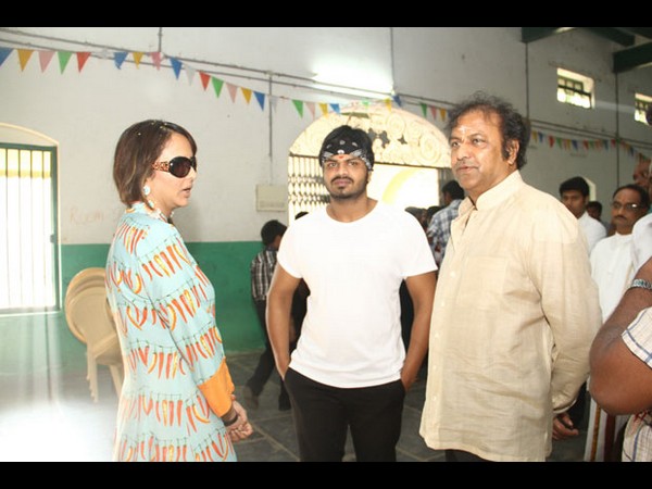 మంచు విష్ణు కొత్త చిత్రం ప్రారంభం(ఫొటోలు)