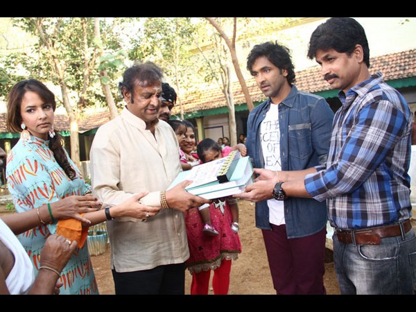 మంచు విష్ణు కొత్త చిత్రం ప్రారంభం(ఫొటోలు)