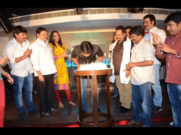  వెరైటీ డ్రెస్‌తో హీరో నాని బర్త్ డే (ఫోటోలు)