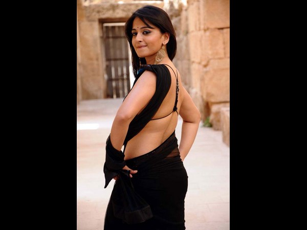 కుర్రాళ్ళకి మాత్రమే: క్రిర్రు ఎక్కించే కోక...కైపక్కిస్తున్న పాప ...అనుష్క 