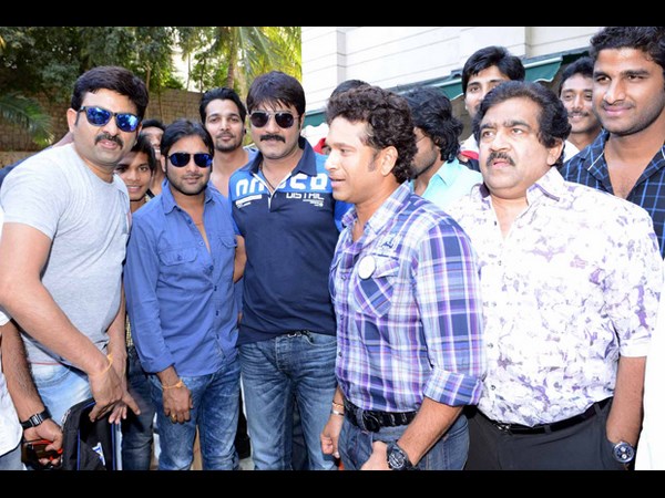 సచిన్‌ను కలిసిన తెలుగు హీరోల ఆనందం(ఫోటో ఫీచర్)