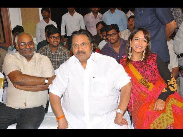 ‘గుండెల్లో గోదారి’ ట్రిపుల్ ప్లాటినమ్ డిస్క్ వేడుక(ఫోటోలు)