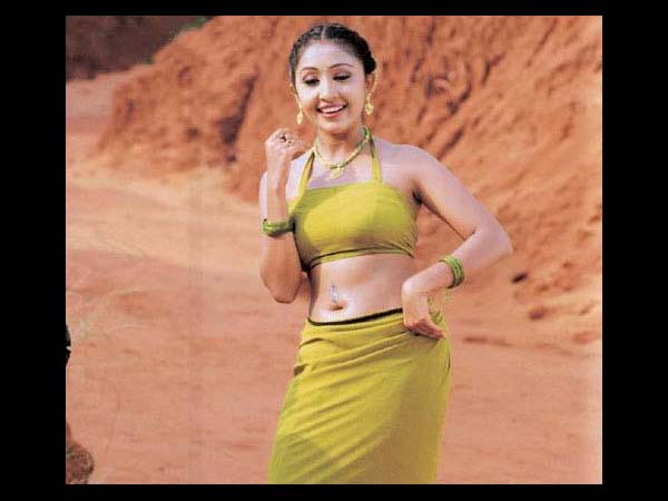 మలయాళీ భామల గ్లామర్ రూటే సపరేటు(ఫోటో ఫీచర్)