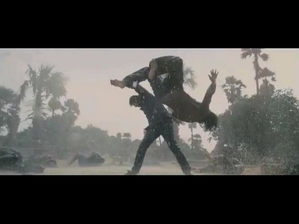 మిర్చి: కొత్తగా యాడ్‌చేసే ఫైట్‌లో ప్రభాస్ ఇలా...(ఫోటోలు)