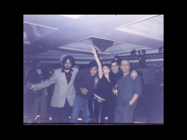 సినీతారలు...తాగి ఒళ్లు మరిచిపోయి ఇలా (ఫోటో ఫీచర్)