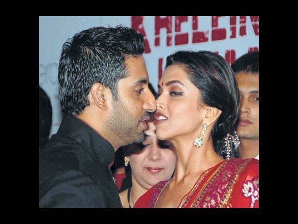 ము..ము..ముద్దు మిస్సైందా?(కెమెరాకు చిక్కిన సినీ స్టార్స్)