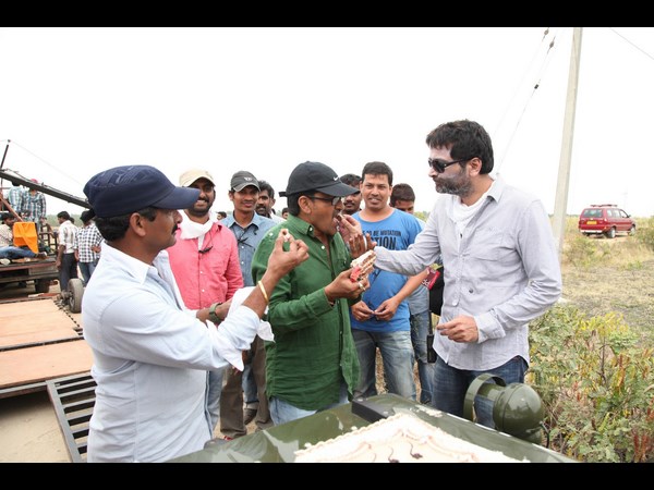 పుట్టిన రోజు వేడకలో పవన్ కళ్యాణ్ ( అరుదైన ఫోటోలు)