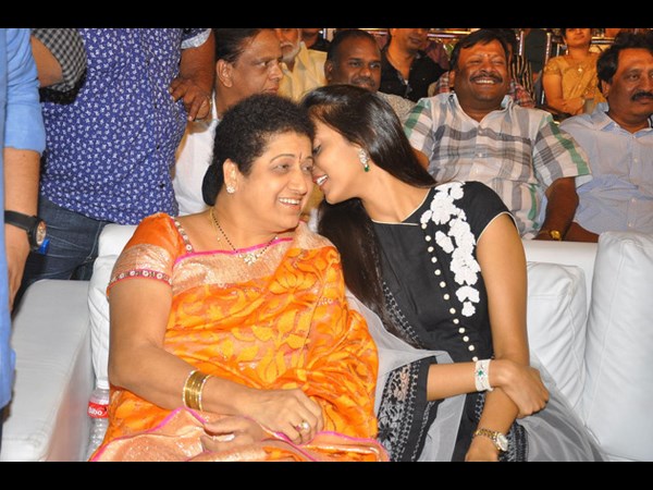 ఎన్టీఆర్ ‘బాద్‌షా’ ఆడియో వేడుక (ఫోటోలు)