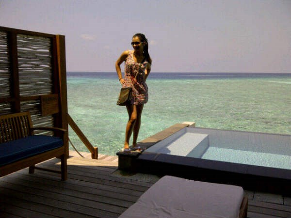 సముద్రంలో త్రిష స్కూబా డైవింగ్ (హాట్ ఫోటోలు)