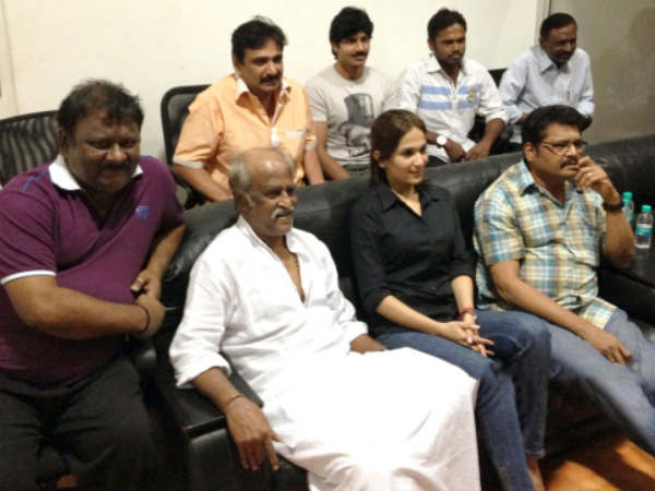 సూపర్ స్టారా..మజాకా!, కోట్ల గుమ్మరిస్తున్న వైనం!