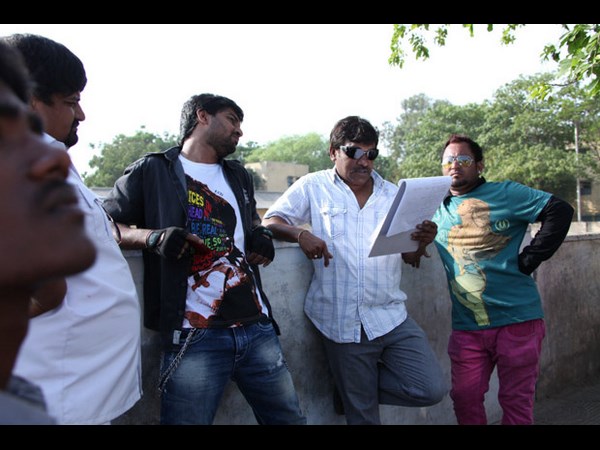  ‘పైసా’ కోసం కృష్ణవంశీ-నాని కష్టం (వర్కింగ్ స్టిల్స్) 