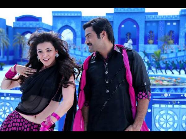 సాలిడ్ గా సౌండ్ రేపుతున్న 'బాద్ షా' స్టిల్స్(ఫోటోలు)