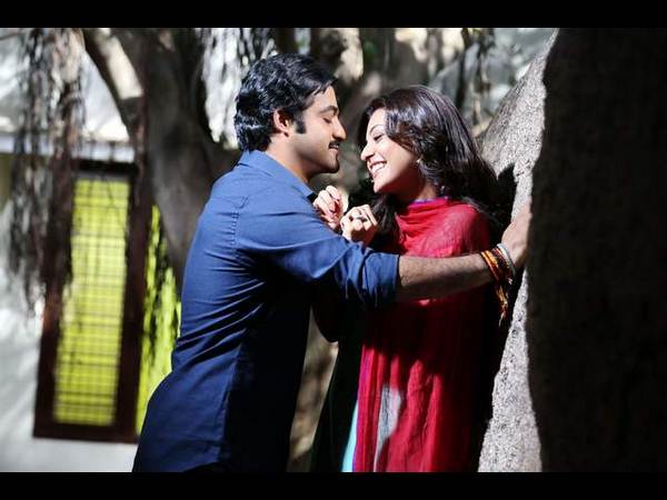 సాలిడ్ గా సౌండ్ రేపుతున్న 'బాద్ షా' స్టిల్స్(ఫోటోలు)