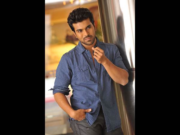 లొకేషన్ లో చెలరేగిపోయిన రామ్ చరణ్ (ఫోటోలు)