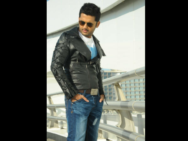 ఫోటోలు: ‘గుండెజారి గల్లంతయ్యిందే’ ఏప్రిల్ 19న