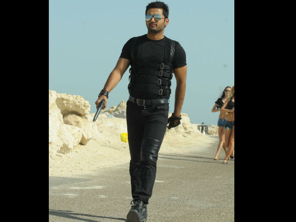 ఫోటోలు: ‘గుండెజారి గల్లంతయ్యిందే’ ఏప్రిల్ 19న