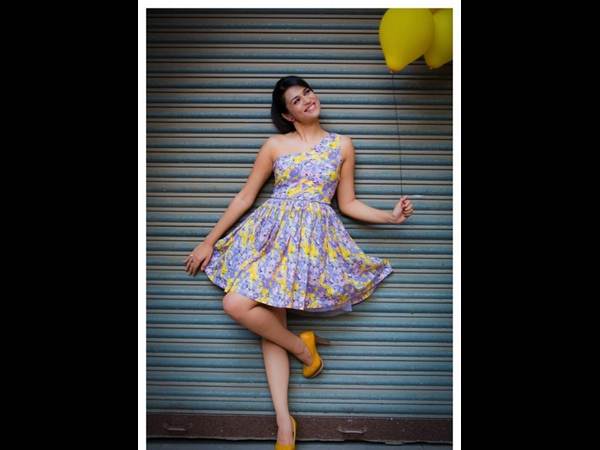 శ్రద్ధా దాస్ హాట్ అండ్ సెక్సీగా... (ఫోటోలు)