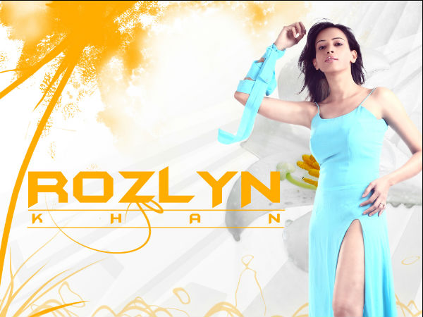 అన్నీ విప్పి న్యూడ్‌గా : బ్యాట్‌తో ఫీట్లు, సెక్సీగా పాట్లు(హాట్ ఫోటోస్)