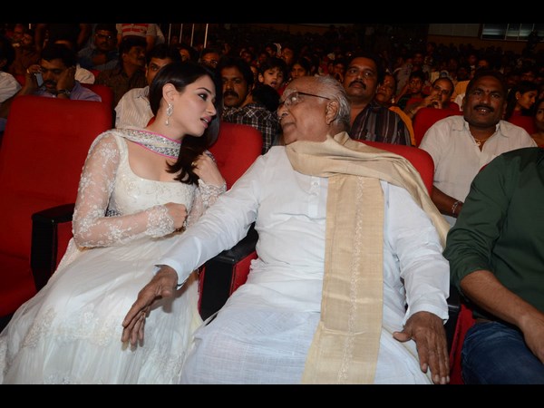 'తడాఖా' ఆడియోలో బెల్లంకొండ ఓపెన్ ఛాలెంజ్ (ఫోటోలతో) 