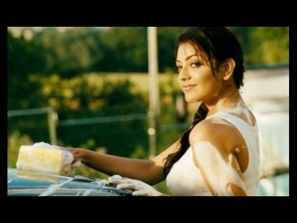 వాషింగ్ కాదు...హీరోయిన్ల అందాల ఆరబోత (ఫోటోలు)