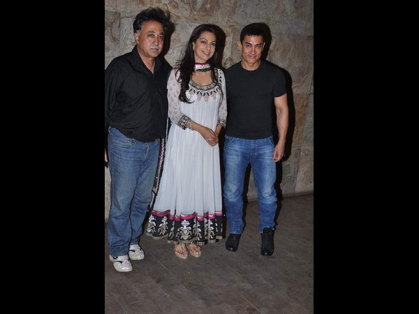 పిక్చర్స్ : స్టార్ హీరో పార్టీలో సందడి చేసిన తారలు