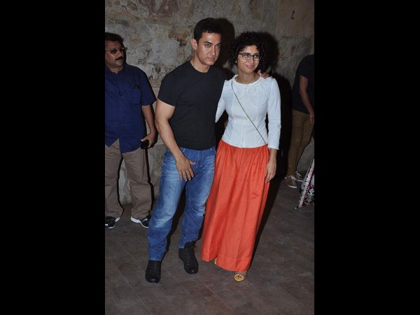 పిక్చర్స్ : స్టార్ హీరో పార్టీలో సందడి చేసిన తారలు