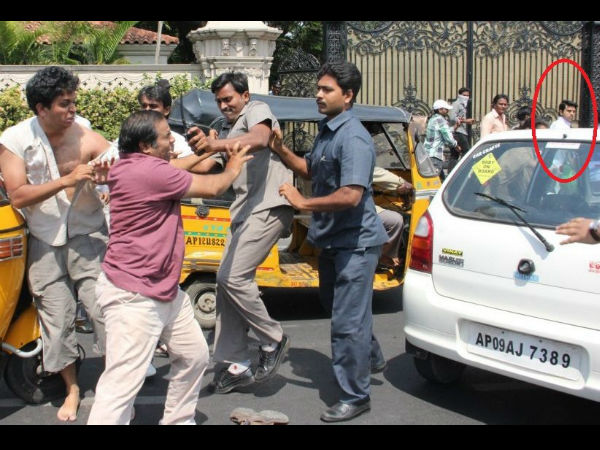 రామ్ చరణ్ బాడీగార్డ్స్ దాడి...ఫోటోలు