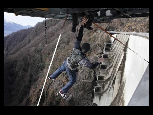 ఫోటోలు : అమీర్- కత్రినా డేంజరస్ స్టంట్స్