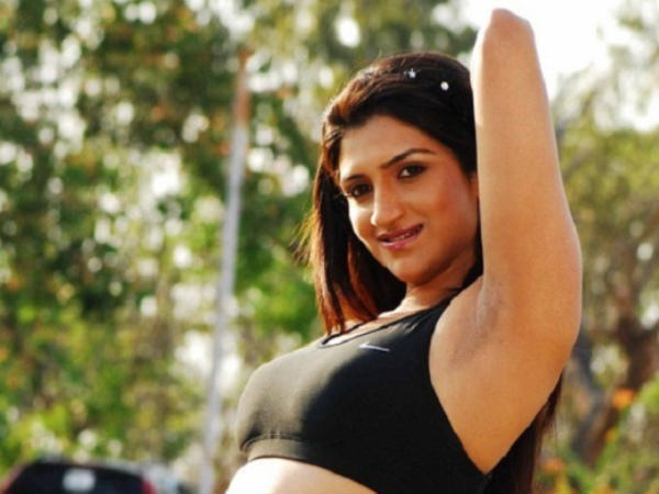 హీరోయిన్ అశ్లీల వీడియో కేసు, దర్శకుడికి బెయిల్