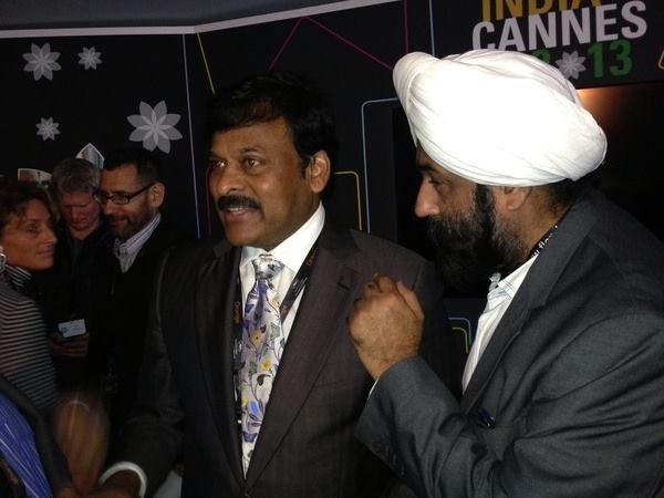 ఫోటోలు: సతీసమేతంగా చిరు, చరణ్ @ కాన్స్ ఫిల్మ్ఫెస్ట్