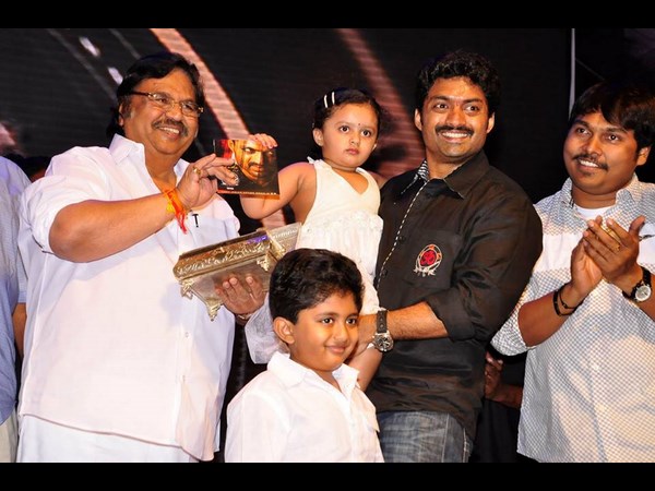  కళ్యాణ్ రామ్ 'ఓమ్‌' ఆడియో రిలీజ్ హైలెట్స్ (ఫోటోలు)