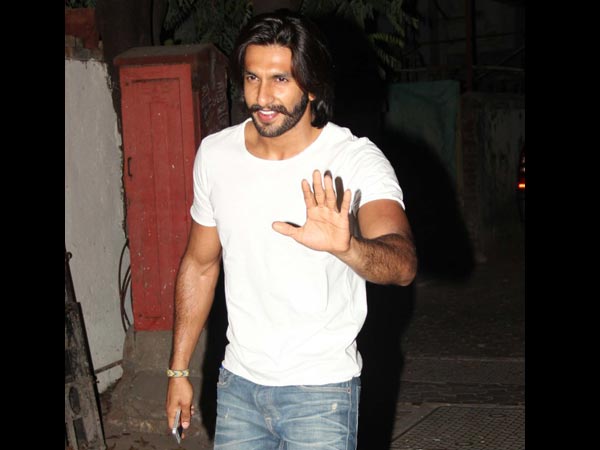 కత్రినాతో రణబీర్: ఒంటరిగా దీపికా (పిక్చర్స్)