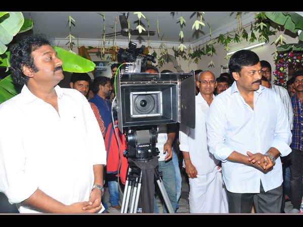 రామ్ చరణ్-కొరటాల శివ చిత్రం ప్రారంభం(ఫోటోలు)