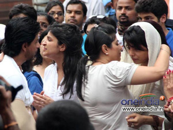 ప్రియాంక, పరిణీతి, షారుక్ ఖాన్